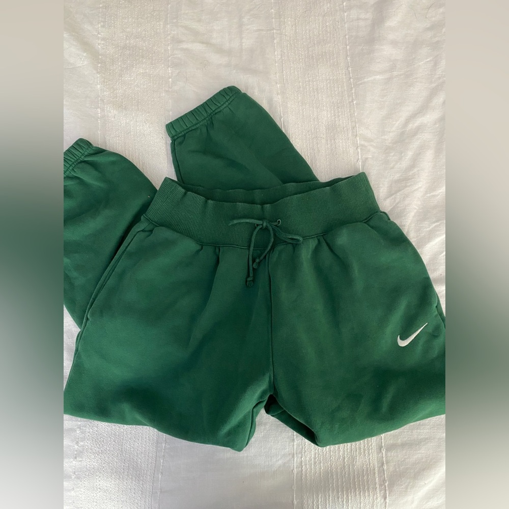 Nike Oversized High Waisted Joggers
